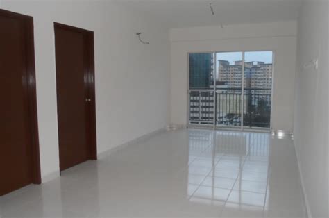 Light refreshments and drinks are served in a snack bar. ZAM HARTANAH PROPERTY 2U: 17th Flr Alam Idaman Condo, Shah ...