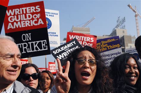 Writers Guild Of America Reaches Tentative Pact With Producers Avoids