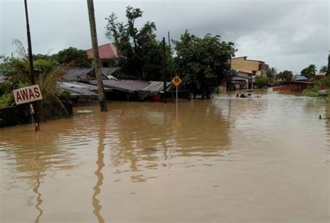 Sambutan hari keluarga pejabat agama timur laut(padtl) berlangsung dengan jayanya pada 13 mei 2013. 48 sekolah di Kelantan ditutup esok akibat banjir | Astro ...
