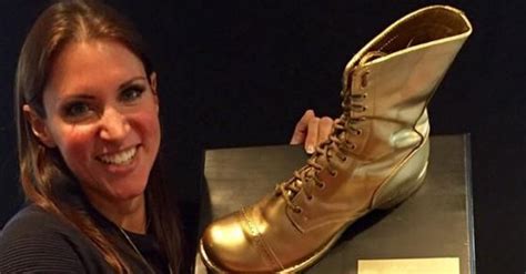 Stephanie Mcmahon And Wwe Awarded The Uso Metro Golden Boot Award