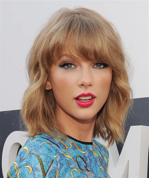 38 Taylor Swift Hairstyles Hair Cuts And Colors Tagli Di Capelli