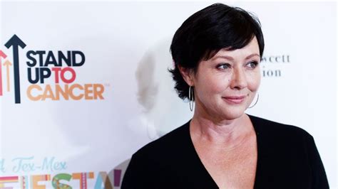 Apr 12, 2021 · as shannen doherty, 49, battles advanced breast cancer, she says goodbye to 2020 and looks to brighter days ahead in 2021. Shannen Doherty Net Worth 2021: Age, Height, Weight ...