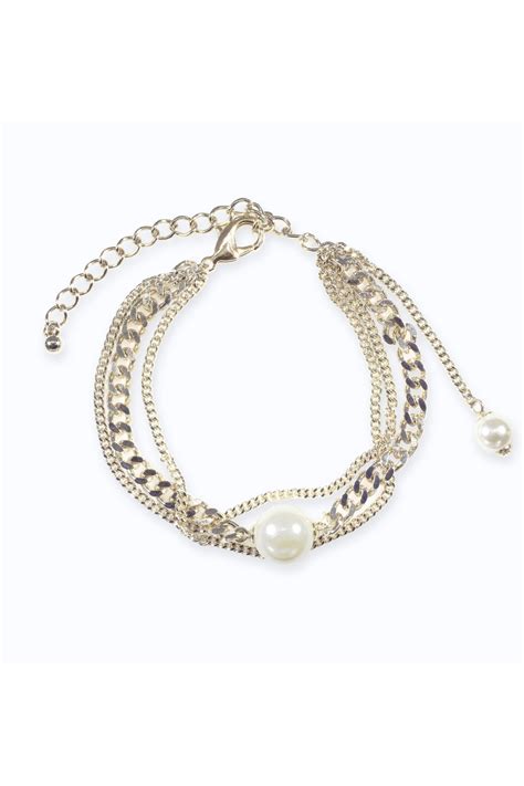 Classic Pearl Centered Clasp Bracelet Bracelet Clasps Classic Pearls
