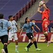 Argentina bate Uruguai e conquista primeira vitória na Copa América ...
