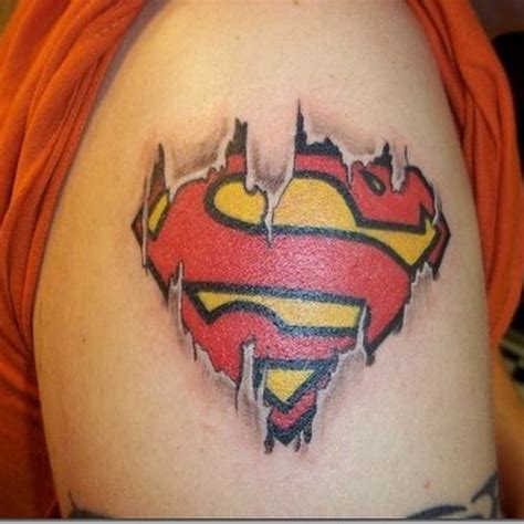 Top 20 Superhero Tattoo Designs Idées Et Photos De Tatouages