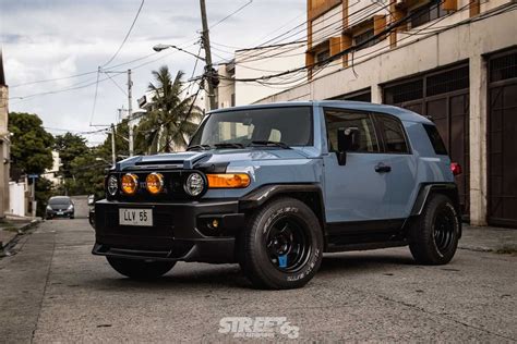 Atoy Customs Slams Toyota Fj Cruiser Mere Inches Off The Ground Motor