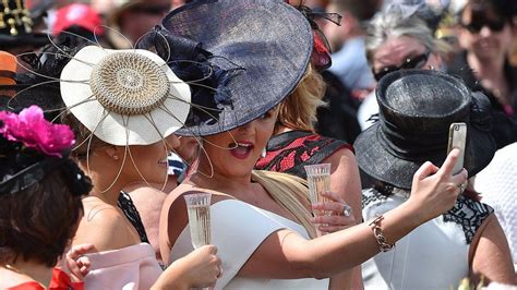 Melbourne Cup Will Australian Racing Overcome Cruelty Scandals Bbc News