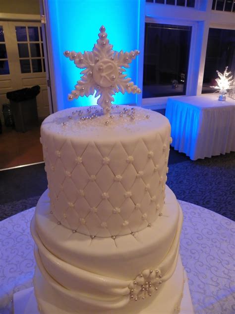 Winter Snow Flake Wedding Cake