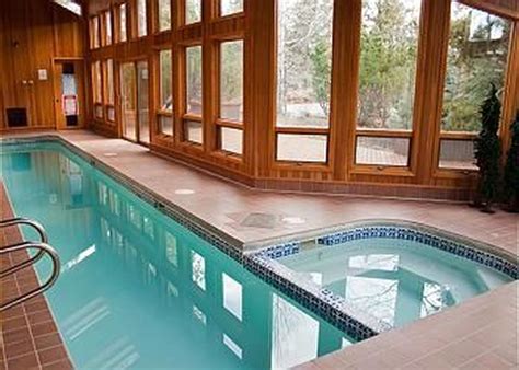 Pin By Vettesource On Pool Decor Luxury Swimming Pools Indoor Lap