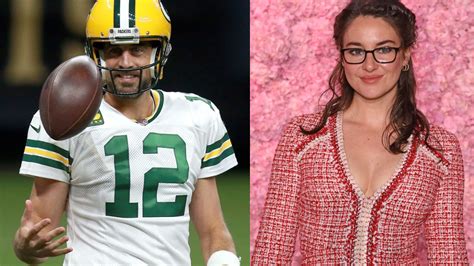 Aaron Rodgers Is Engaged Packers Qb Hints At Announcement With