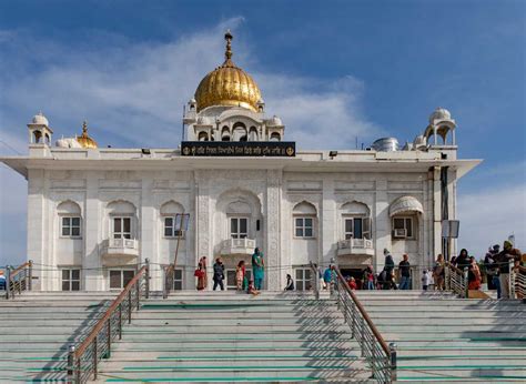 10 Gurudwaras In Delhi That You Should Know About