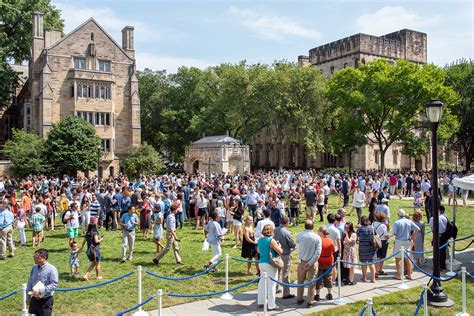 Welcome to yale university on facebook. Celebrating Our Differences: Yale College Dean's welcome ...