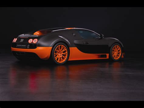 Ultimate Machines Bugatti Veyron 164 Super Sports Car 2011
