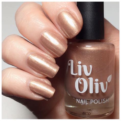 silky chocolate coloured nail polish livoliv cosmetics cometics silk chocolate