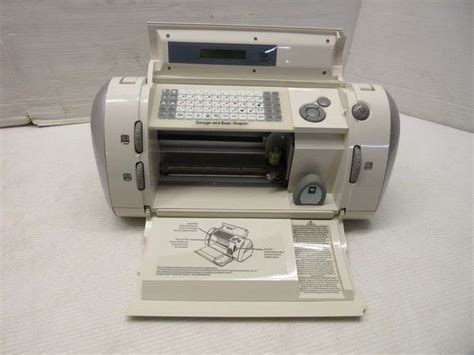 Provo Craft Cricut 29 0001 Personal Electronic Cutting Machine With
