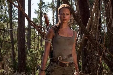 Watch Alicia Vikander As Lara Croft In The New Trailer For The Tomb Raider Remake Irish Mirror