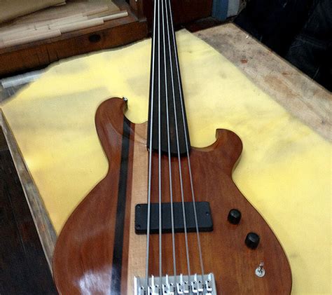 Bass Of The Week Esperanza Spalding’s South Paw Fretless 5 String No Treble