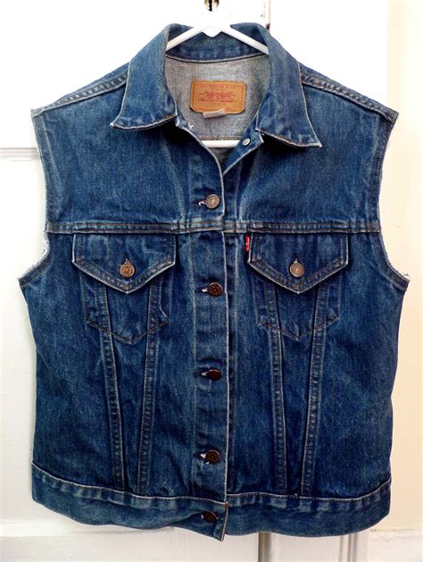 Vintage Levis Red Tag Indigo Blue Cut Off Denim Trucker Chopper Jean