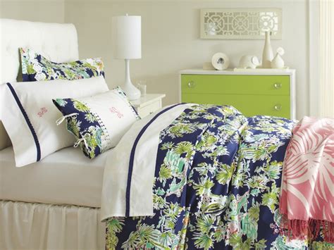 Lilly Pulitzer Sister Floral S Bedding Collection Available August 1 Dream Dorm Room Dream