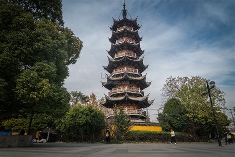 Main Tower Of Longhua Ancient Temple In Shanghai Picture And Hd Photos
