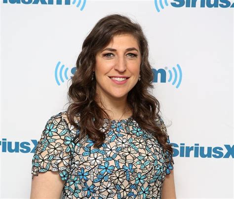Big Bang Theorys Mayim Bialik Apologises For Harvey Weinstein Comments