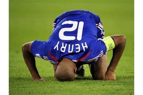 Top 40 Muslim Football Players | HubPages