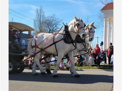 People Lined Downton Lebanon Streets To Watch The 32nd Horse Drawn
