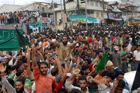 Muslims Protest In Indian Kashmir