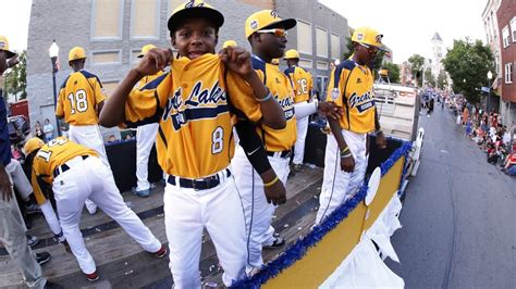 Chicago Cheers On South Side Little Leaguers Mpr News