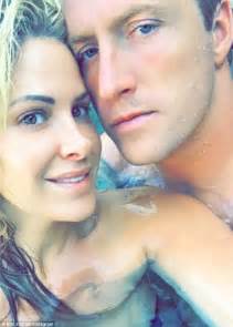 Kim Zolciak Takes Off Her Make Up And Weave To Go Au Natural In Selfie