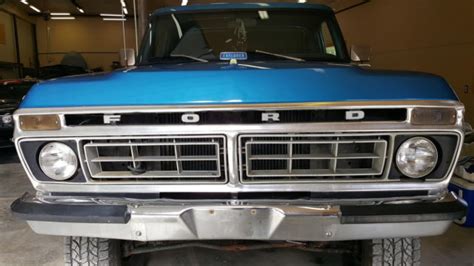 1977 Ford F 150 Custom Lifted 4x4 Shortbed 4 Speed Manual Trans