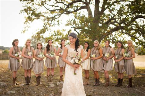 We are passionate about providing you with a wonderful range of dresses, each boasting exceptional quality and style. Vintage Country Style Wedding - Rustic Wedding Chic
