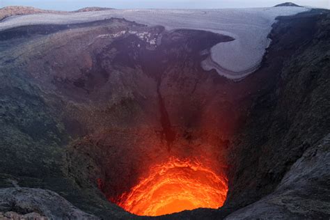Haben sie sich immer schon gefragt wie ein vulkan von innen aussieht? SOS von unserer Netzfrau aus Chile - WASSER, FEUER UND ...
