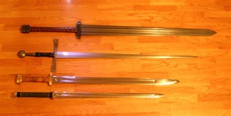 So, you can say it is unbelievably heavy and no normal human could. Guts Dragon Slayer from Berserk (Functional Version) | SBG Sword Forum