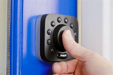 This Smart Deadbolt Gives You True Keyless And Phoneless Entry Yanko Design