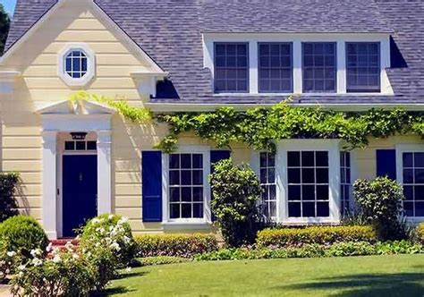 20 Outstanding Exterior House Paint Ideas With Blue Colors Yellow