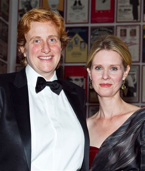 sex and the city actress cynthia nixon marries longtime girlfriend