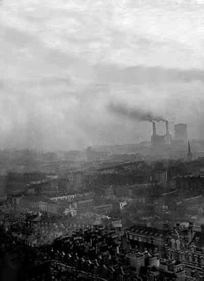 1952 Smog Crisis Smoke Pouring From Chimneys Over London London History Vintage London