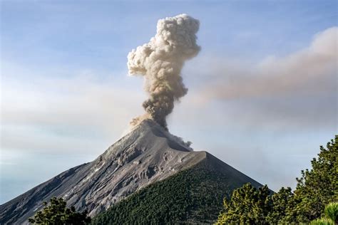 Acatenango Volcano Hike Volcano De Fuego Guatemala Artofup