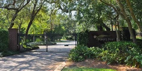 Imagine sitting on the deck of your vacation home along the shores of a beautiful minnesota lake, sipping your morning coffee as the sun rises.the tendrils of steam from your coffee rise up and disappear in the cool morning air. Gulf Breeze Florida Real Estate - Homes for Sale