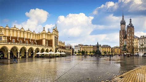 Main Market Square Krakow Book Tickets And Tours Getyourguide