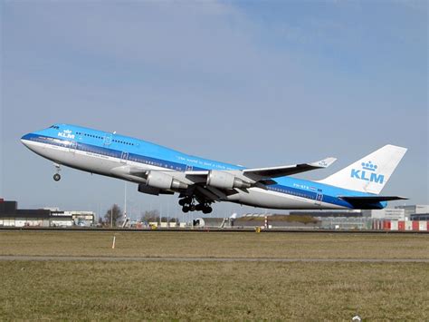Boeing 747 400 Heads To Hotel Garden For Retirement Australian Aviation