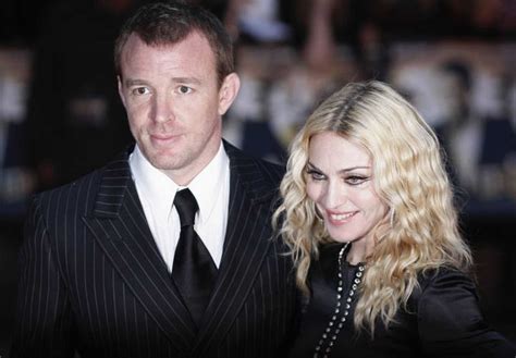 Madonna Y El Cineasta Guy Ritchie Se Divorcian Rtvees
