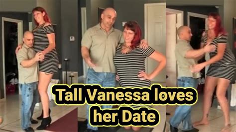 Tall Vanessa 6 7 Loves Her 5 6 Date Tall Woman Short Man