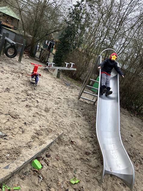 Nieuwe Speeltoestellen Kinderboerderij De Buiktuin