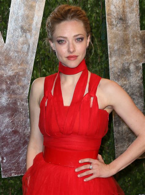 Amanda Seyfried Deep Throating And Singing In Les Miserables Are Similar Huffpost