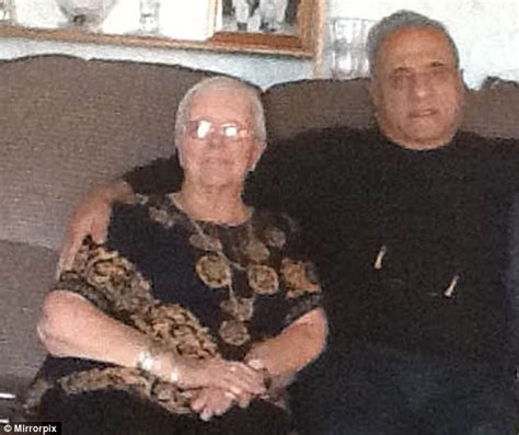 Glasgow Woman Finds Long Lost Brother Is A Millionaire Daily Mail Online