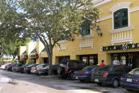 Shoppes Of Wilton Manors Is One Of The Best Places To Party In Fort Lauderdale