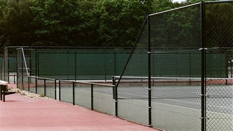 Galvanized Iron Gi Tennis Court Chain Link Fencing Pvc Coated Size