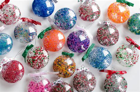 Diy Speckled Crayon Shaving Christmas Ornaments Allmomdoes